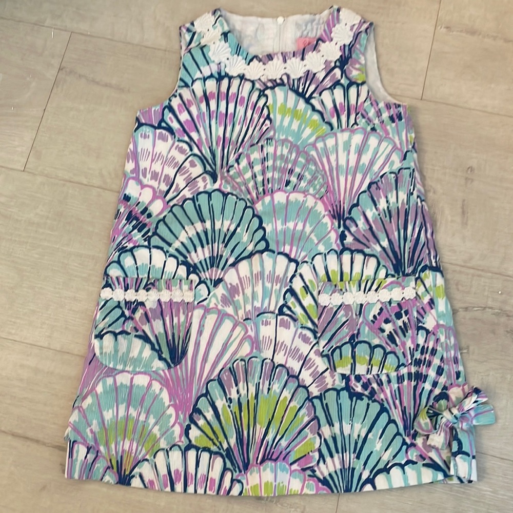 Lilly Pulitzer size 4 shift dress